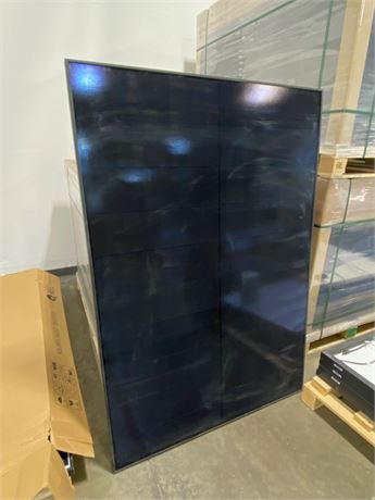 Solaria PowerXT 360 BLK on BLK